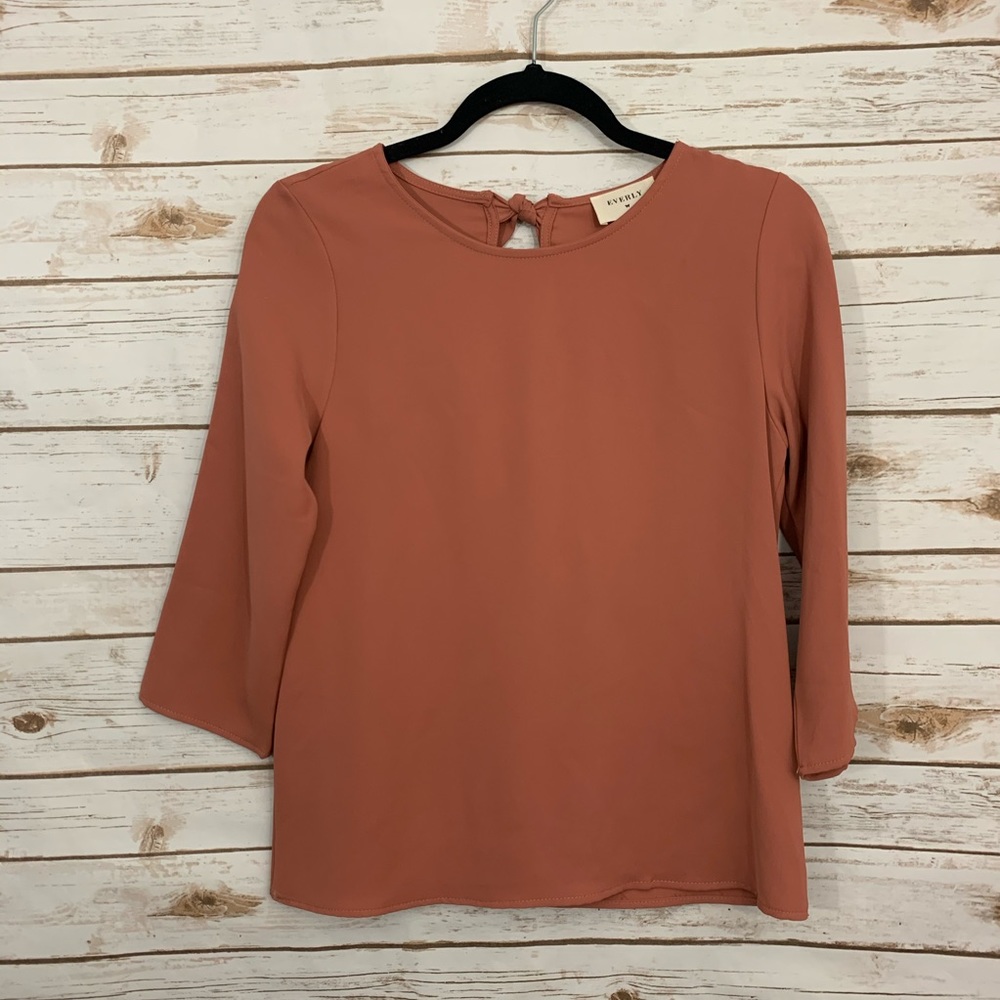 Everly Solid Back Bows Career 3/4 Sleeve B…